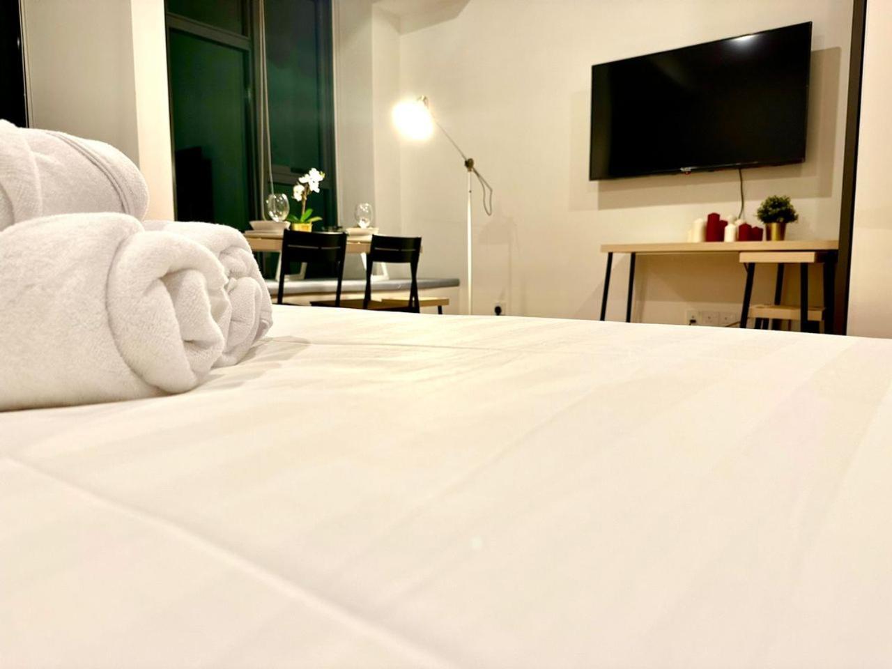 Homestay Ceylonz By Roomy *